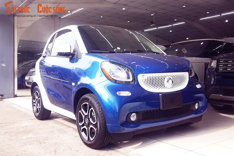 “Xe hop” Smart fortwo 2016 tien ty dau tien tai VN-Hinh-15